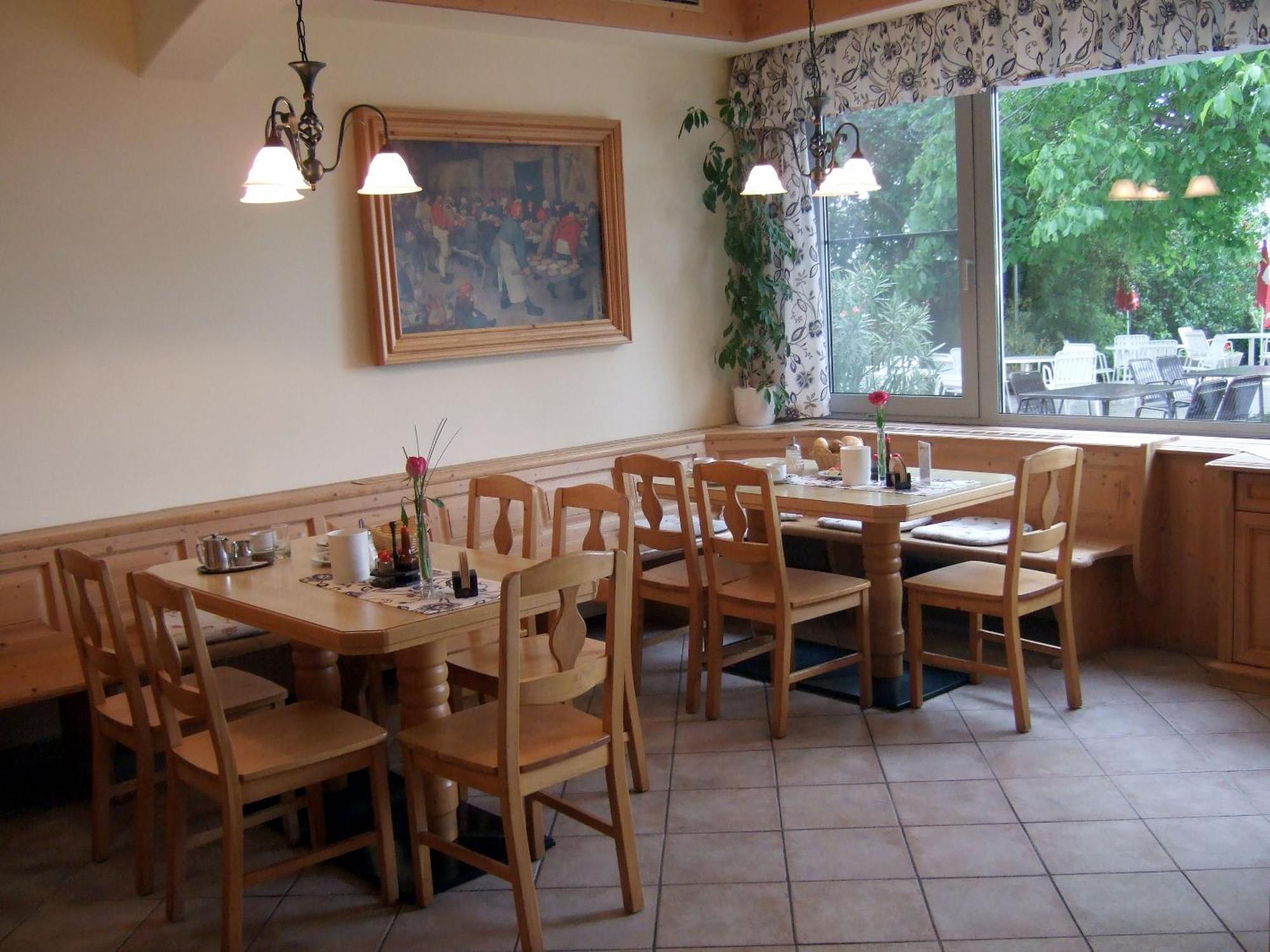 Gasthof-Pension Wein Breitenbrunn am Neusiedler See Exterior foto